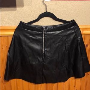Skater leather skirt